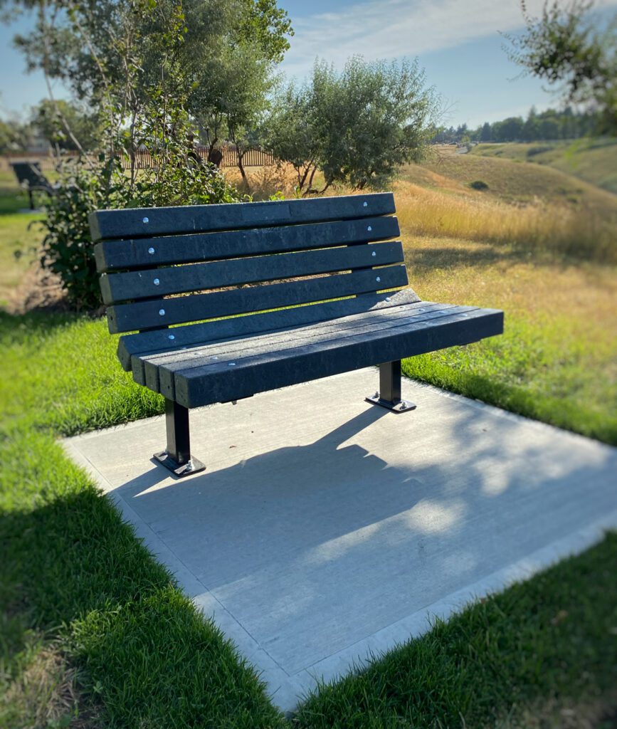legacy plastic bench using plastic wood
